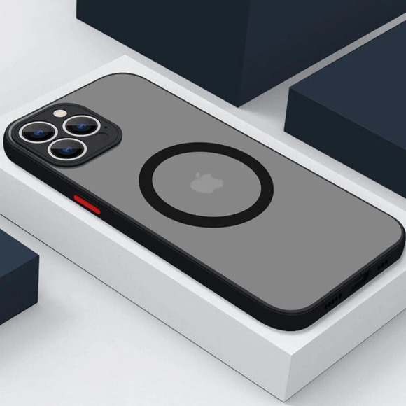 iPhone 15 Pro Max Mag Safe magnetic protective case matte black - Picture 2 of 5